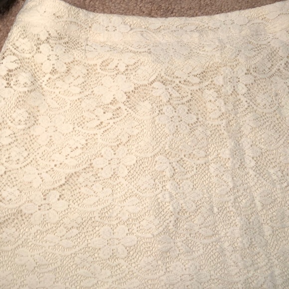 Lace Beige Skirt - Picture 2 of 5
